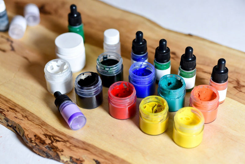 Pigment & Dye