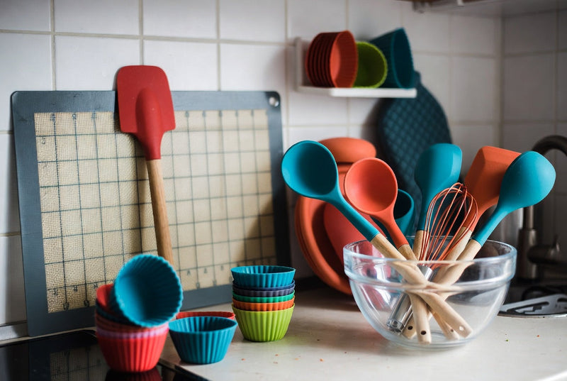Kitchen & Dining