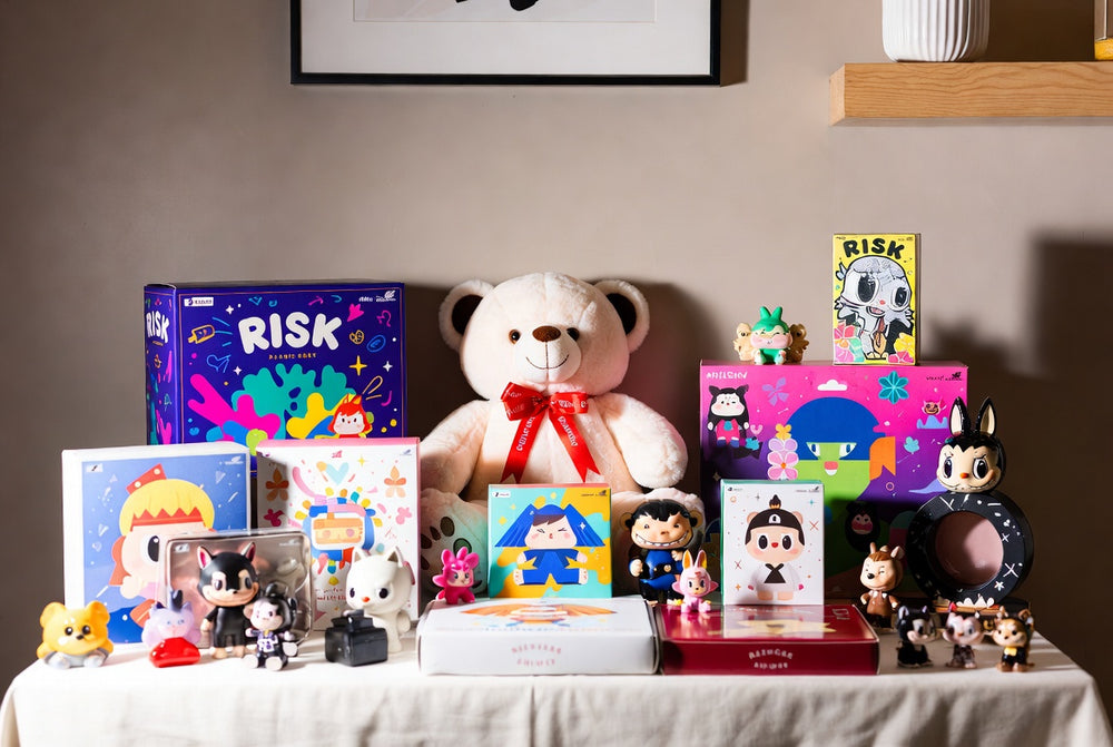 Toys, Gifts & Artworks