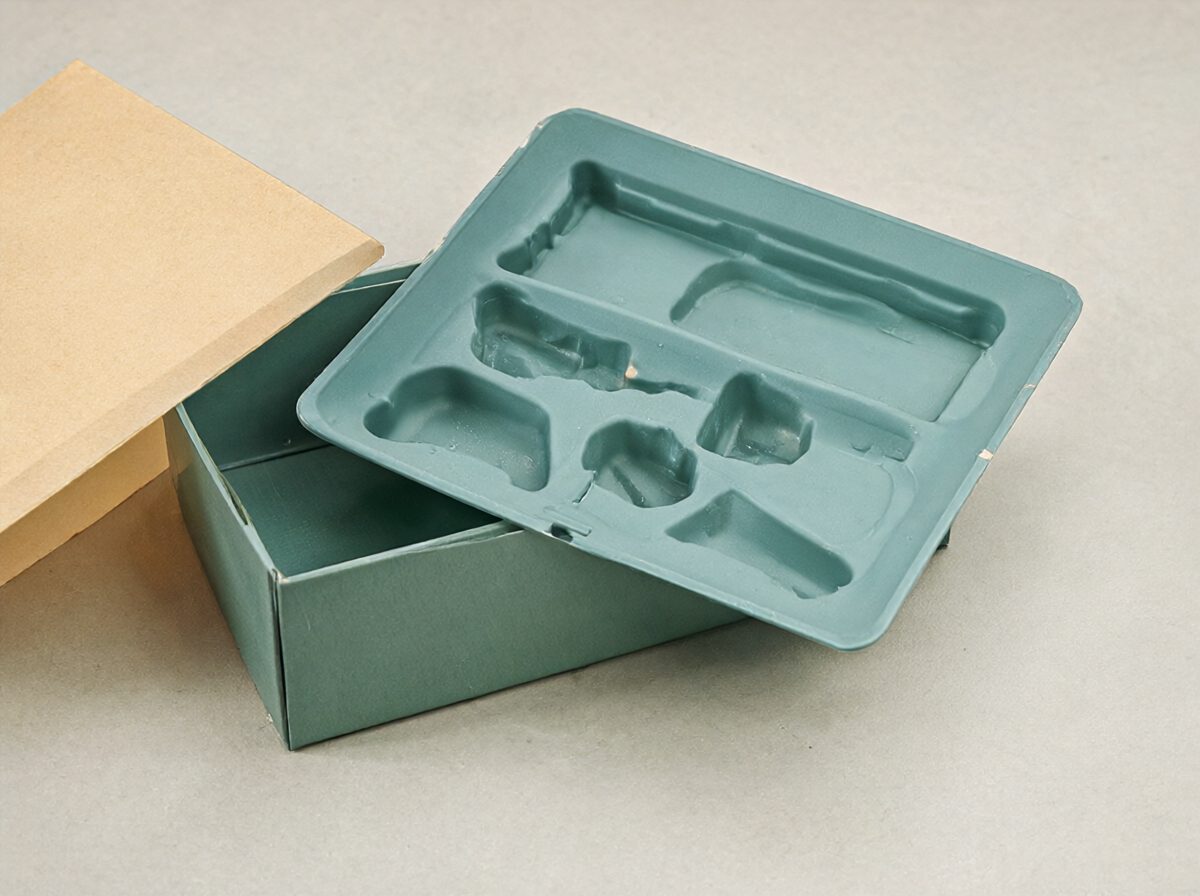 Gift Box with a Moulded Insert